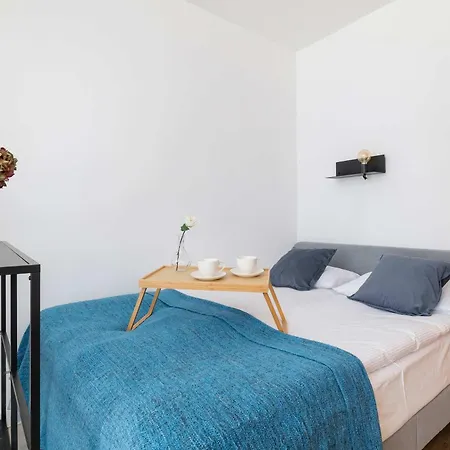 Colorful Studio Near The Spodek Arena In Katowice By Noclegi Renters Exterior photo