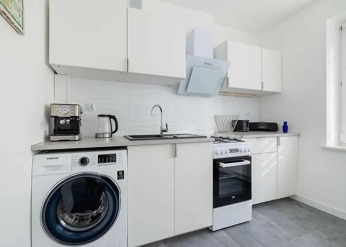 Colorful Studio Near The Spodek Arena In Katowice By Noclegi Renters
